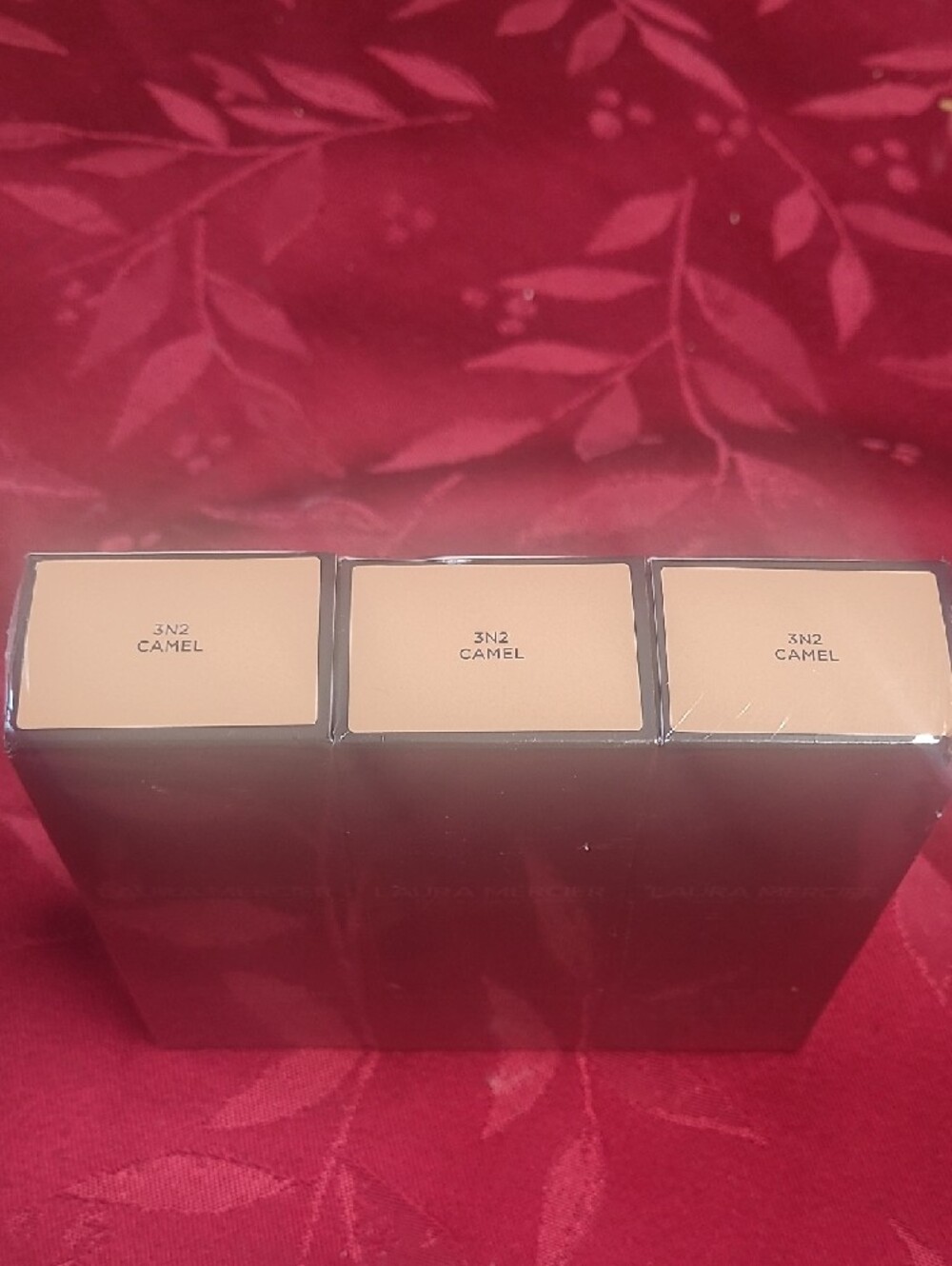 Laura Mercier - Picture 2 of 6